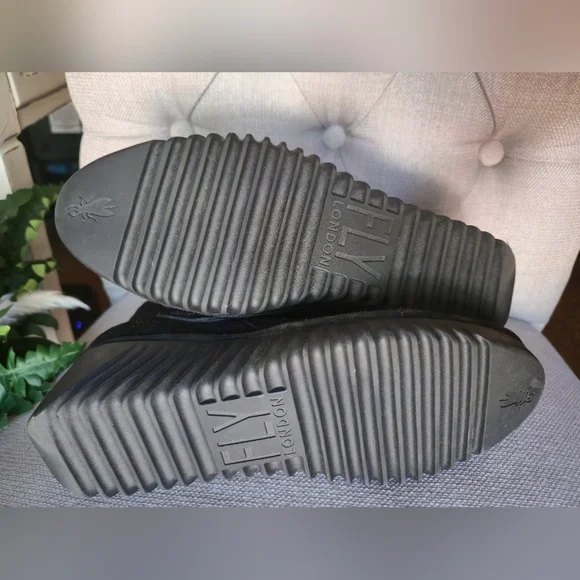 Fly London Labe Women’s Ankle Boots Black Faux Leather/Suede Wedge Size 37(6.5) - Picture 8 of 9